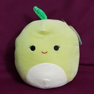 8" Gabe the Apple Squishmallow